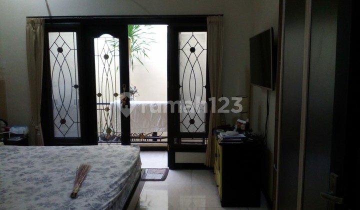 Rumah Bagus Siap Huni Sutorejo 2