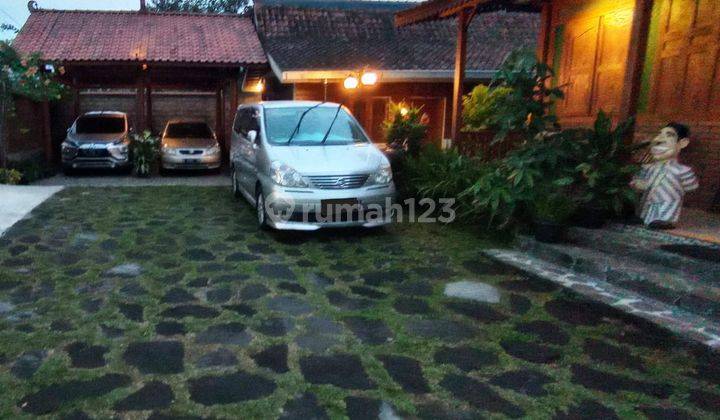 RUMAH ETNIK DAN ASRI DI JALAN KALIURANG KM 15 2