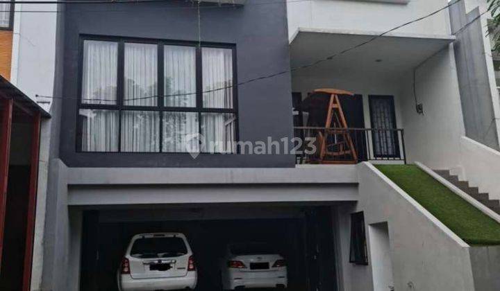 Rumah Mewah 3 Lantai Furnished Informa Kencana Loka BSD 1