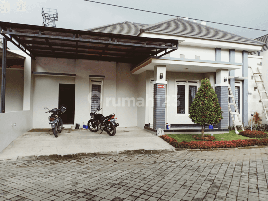 Rumah Bagus Baru di Cluster Elite Fajar Indah 1