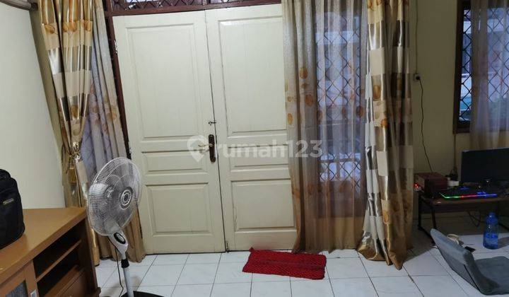 Rumah bagus di palem lestari blok 1