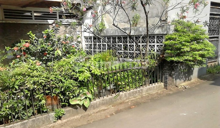 Kebayoran Baru, JL. Radio