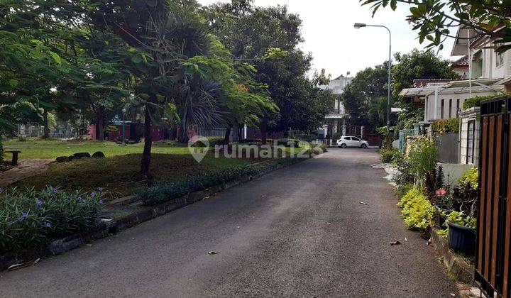 Excm townhouse row jalan lebar strategis 3 menit ke Tol Jorr 
 2