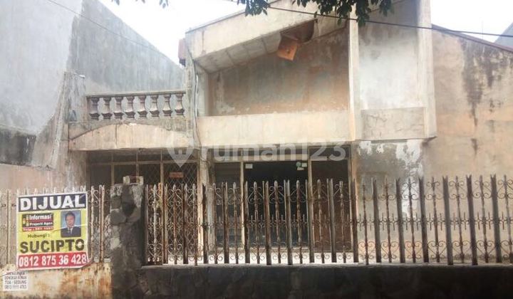 Dijual rumah tua di Kebon Jeruk - Jakarta Barat