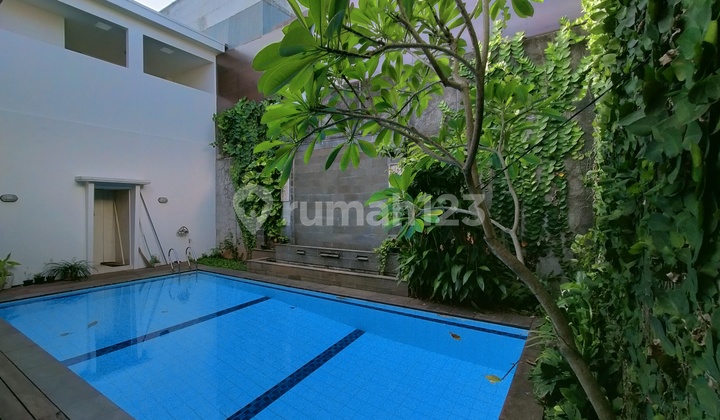 USD4000/month pondok indah house USD4000/month pondok indah house