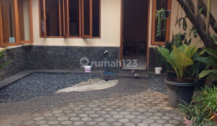 Jual rumah setrasari natural minimalis 1