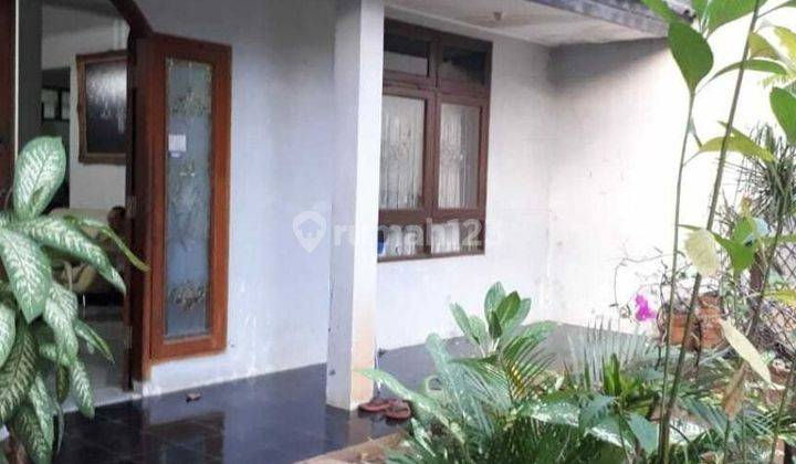  Rumah 2 Lantai Taman Century 1 Pekayon Bekasi Selatan 2