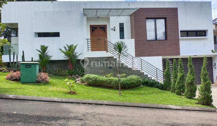 Rumah Tanah Hook di Sentul City, Cluster BGH 2