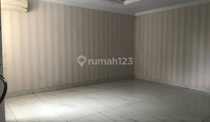 Dijual Rumah lux The Vilas MOI 2