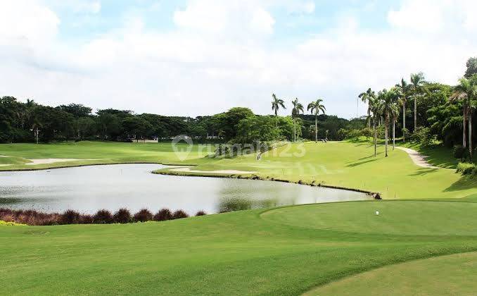 Rumah di Bukit Golf BSD dengan private pool 1