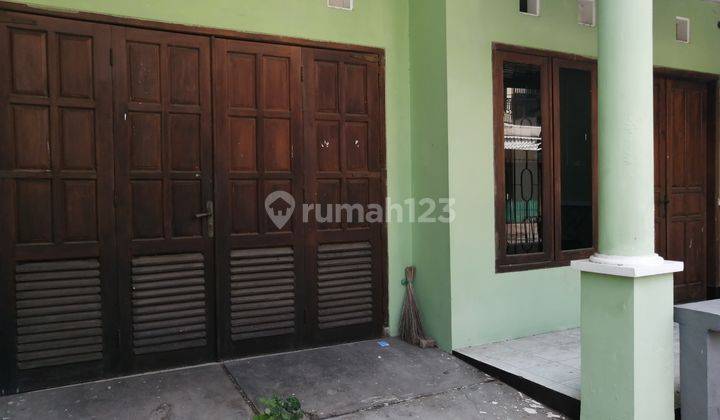 BELAKANG CIPUTRA WORLD Rumah Ready Kencana Sari Dukuh Pakis Surabaya  2