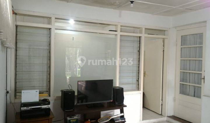 Dijual Rumah Tua Terawat di Sayap Riau 2