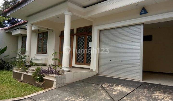 Dijual cepat Rumah Kemang LT 900 LB 600 4BR Pool & Taman 1