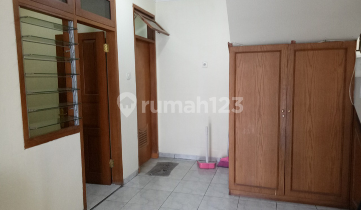 Disewa Rumah Bagus 2 Lantai di Tanjung Duren Selatan Central Park Jakarta Barat 2