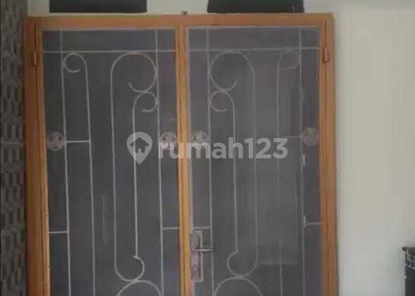 Di jual rumah lokasi Villa Taman Bandara 2