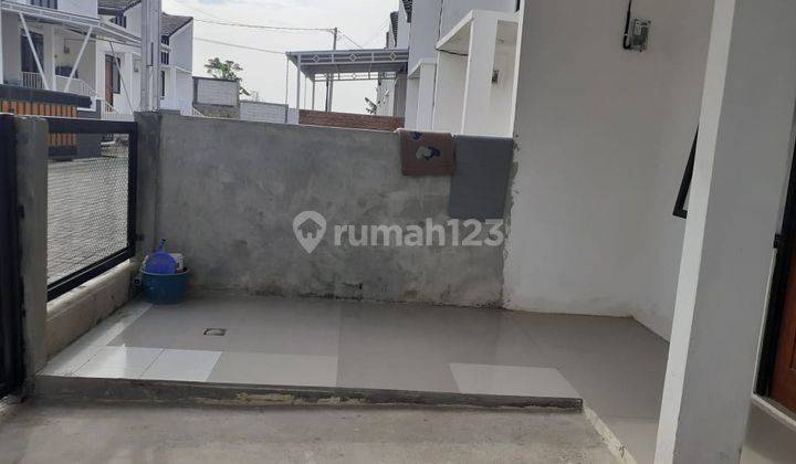 Rumah Second Siap Huni Sudah Renovasi di Calysta Sindanglaya Bandung 2