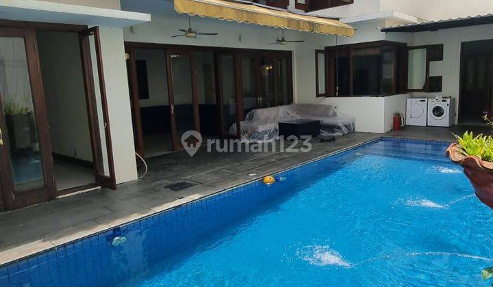 Rumah Luxury di Jl. Denpasar Kuningan Area strategis, lingkungan Tenang 2