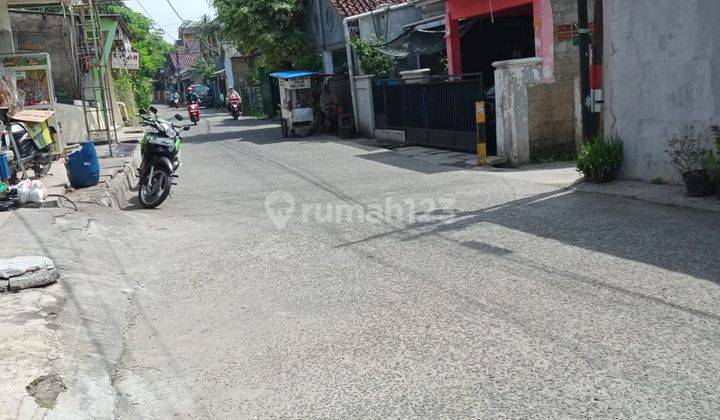 Dijual siap huni masuk 2 mobil di Jl.H. Dimun Cilodong Depok 2