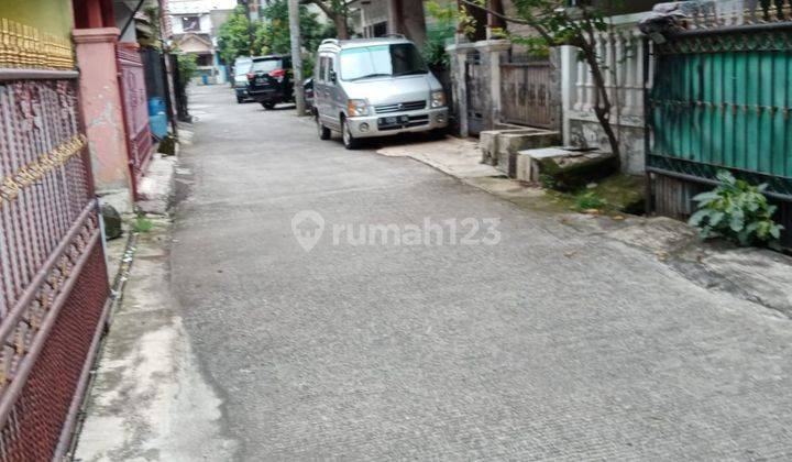 Dijual siap huni masuk 2 mobil di Jl.H. Dimun Cilodong Depok 2