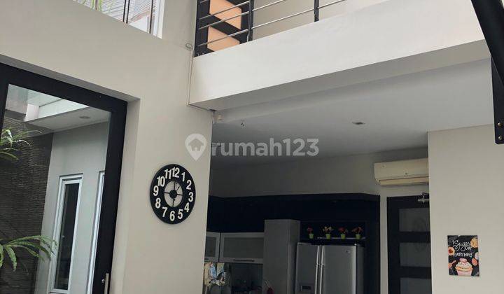  Rumah 3 Lantai Bagus Di Kemang Utara, Kemang, Jakarta Selatan 1