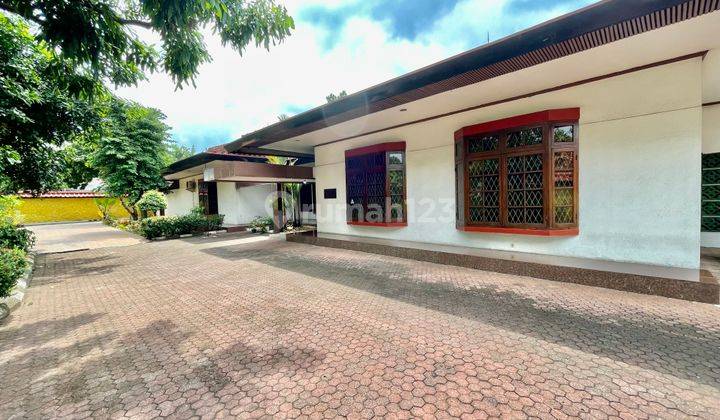 Rumah Sultan  Dan Halaman Luas Lokasi Prime Cilandak 2