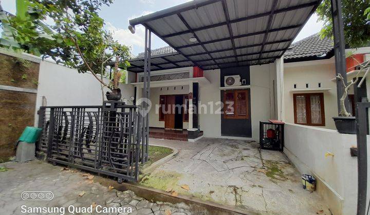 RUMAH CANTIK MINIMALIS DALAM PERUMAHAN Di  MAGUWO.ESTATE DEKAT PASAR STAN MAGUWOHARJO 1