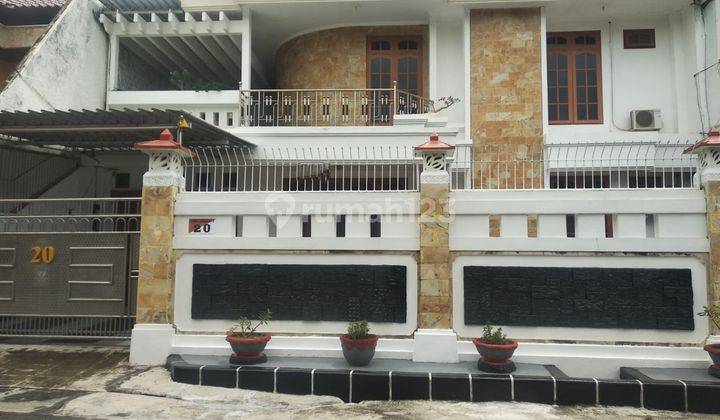 RUMAH JUAL DI LINGKUNGAN ELIT 1