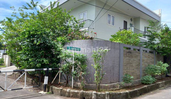 Rumah cantik nyaman strategis di jual murah, jl.Hanoman,Persada sayang,bojong indah,jakarta barat,L.tanah:195m2 (13x15),L.Bangunn: 400 m2,terdiri:2 lantai,km.tidur: 3+1, km.mandi:2+1,SHM,,harga:3,3M saja murah,..segera hubungi:0821.1838.9158 Linawati (lin 2