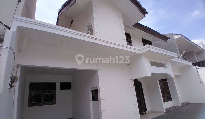 Dijual rumah mewah desain moderen cipinang jakarta timur 1