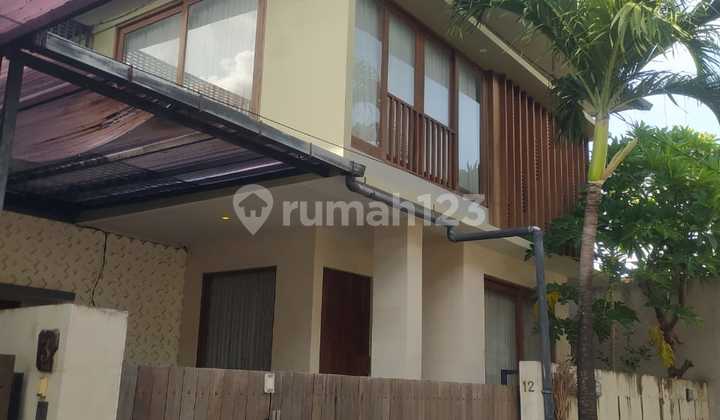 Rumah Furnished 3 Kamar di Batanghari, Renon