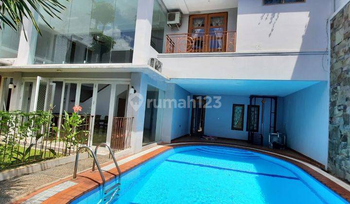 Rumah lux swimming pool dpatra kuningan 1