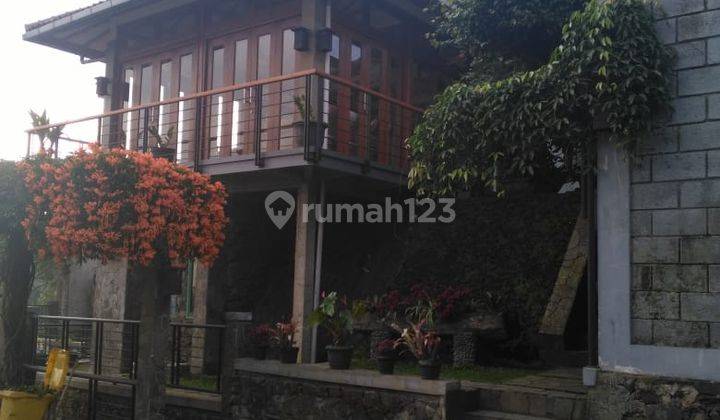 Villa 3 lantai di Cihideung - Parongpong 1