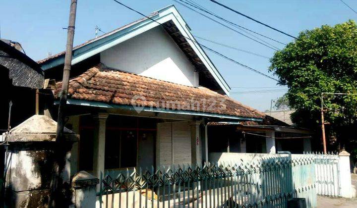 Dijual cepat rumah di tengah kota mojokerto cocok untuk  investasi rumah kost  2