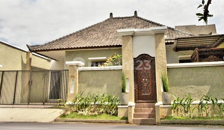 Home Villa Bypass IB mantra Ketewel Gianyar