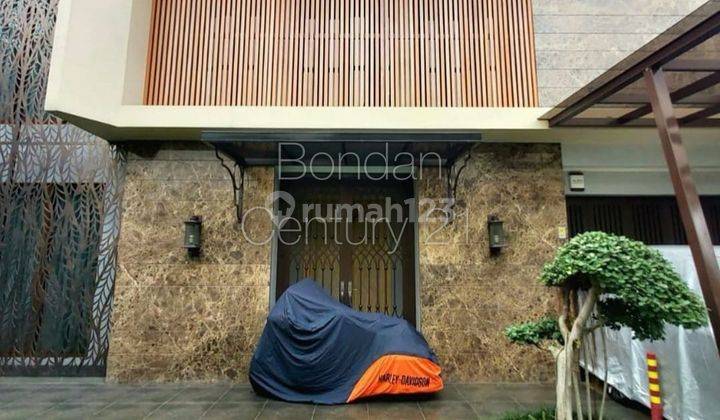 Dijual rumah mewah di Kawasan Pusat Bisnis Patra Kuninga 1