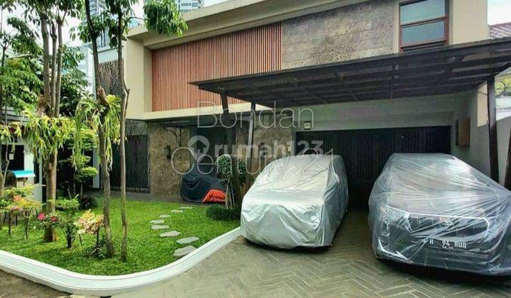 Dijual rumah mewah di Kawasan Pusat Bisnis Patra Kuninga 2