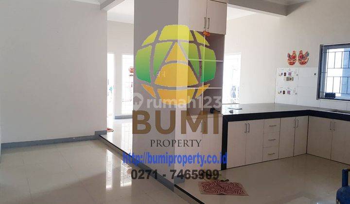 Rumah 2 lantai lokasi laweyan siap pakai 2