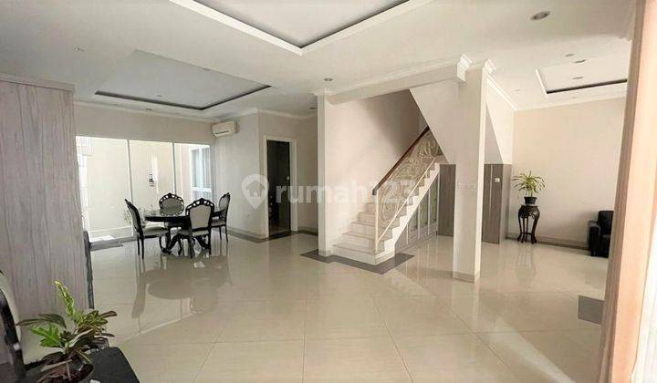 Rumah Dalam Townhouse, 3 Kamar, Furnished, dekat MRT Cipete 2