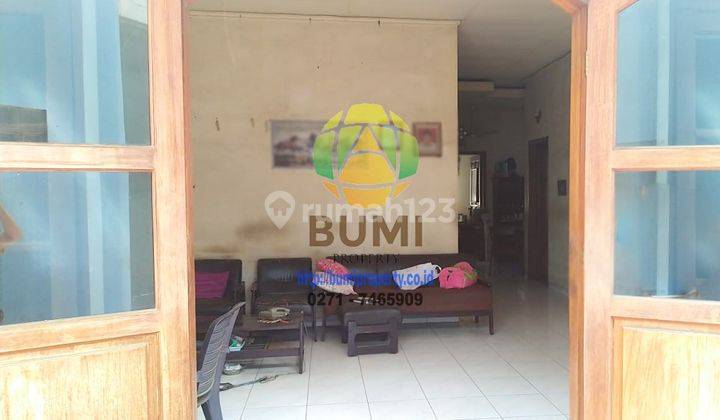 Rumah 2 lantai lokasi pasar kliwon 1