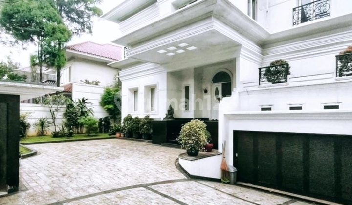 DIJUAL RUMAH LUAS, MEGAH at Jl HANG TUAH, KEBAYORAN BARU, JAKSEL