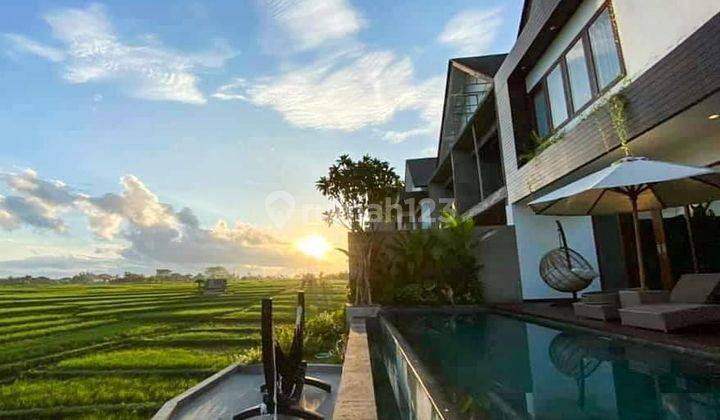 Villa 3 br dengan view sunset persawahan di camagi, canggu 1