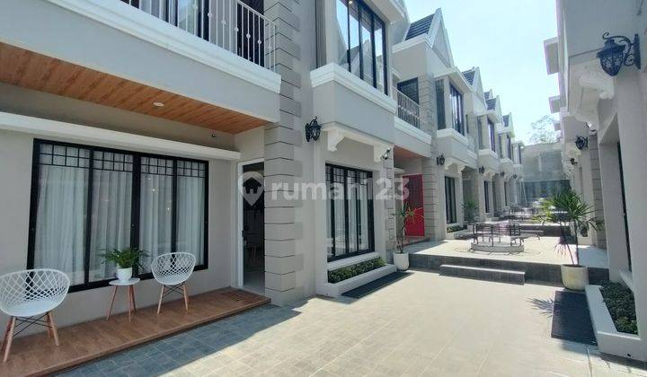 Rumah Baru Lux Di Setraduta Shm 3 Lantai 2