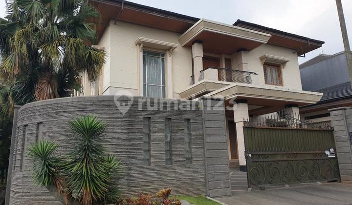 Jual Rumah Mewah Luasan Besar Harga Wajar di Setraduta