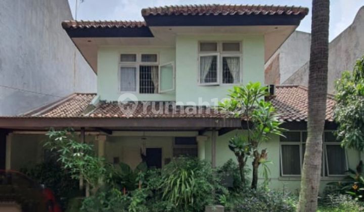 House in a comfortable residential cluster close to public facilities.