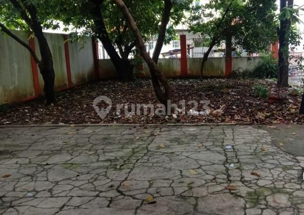 FOR SALE: MOVE-IN READY HOUSE, WELL-MAINTAINED, SPACIOUS YARD, LAND AREA INCLUDED, JATI ASIH 2