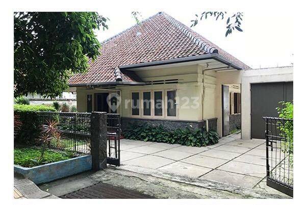 Rumah Belanda terawat dan nyaman 1