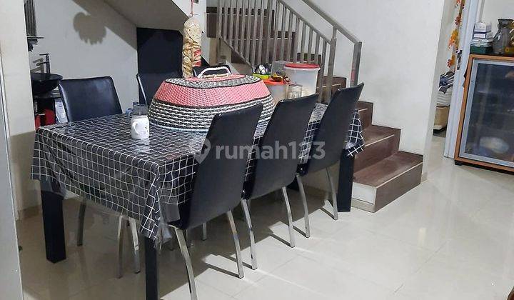 Jual Rumah Minimalis 3 Lantai Siap Huni Dekat Tegalega di Sayap Moh Toha 2