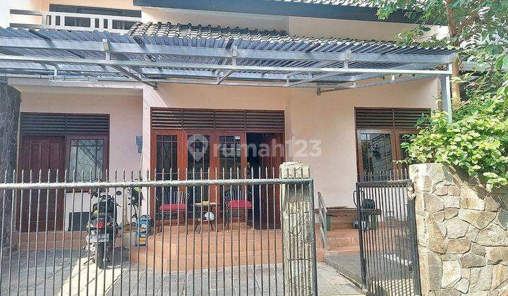 Jual Rumah Nyaman Siap Huni Dekat Sekali Di Area Moch. Ramdan 1