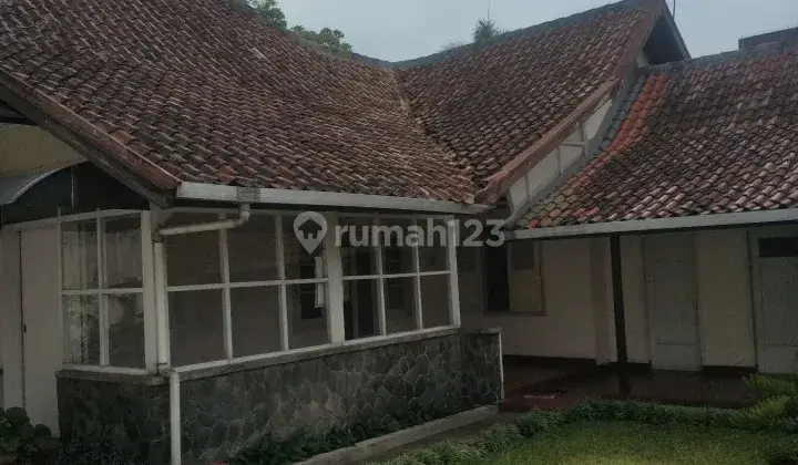 Rumah antik dan hoki di tengah kota.akses dekat 1