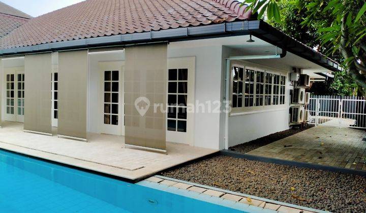 Rumah disewakan di kemang utara kebayoran baru jakarta selatan 1